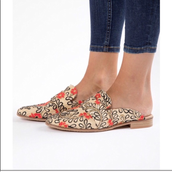 NWOB Sz 6 LAST ONE! Free People Brocade slip on - Picture 3 of 8